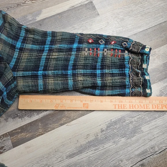 Johnny Was Workshop XL Blue Green Plaid Heavy Embroidery Aztec Western - Picture 14 of 16